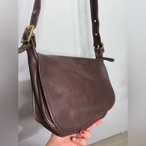 Vintage Coach 9951 Patricia Legacy Brown Leather
Messenger Shoulder Bag
